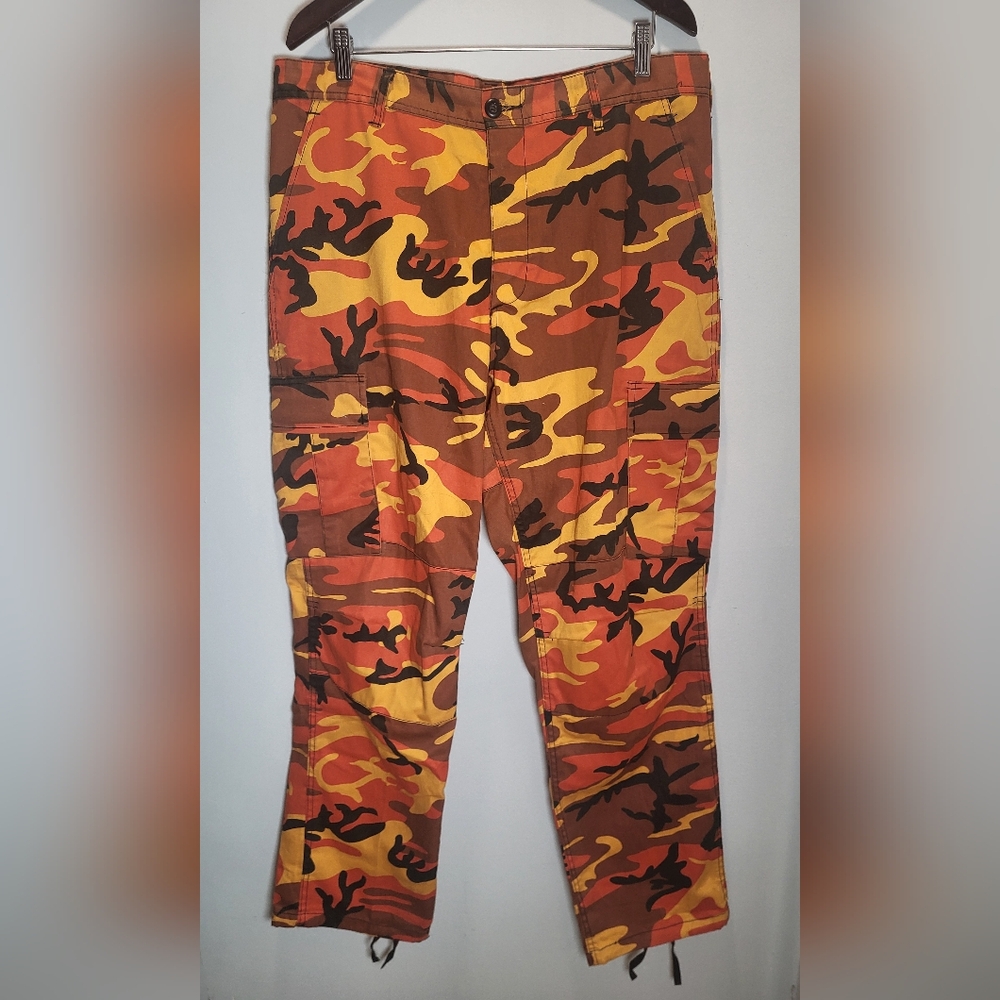 👕🌶 Orange Camo Cargo Pants